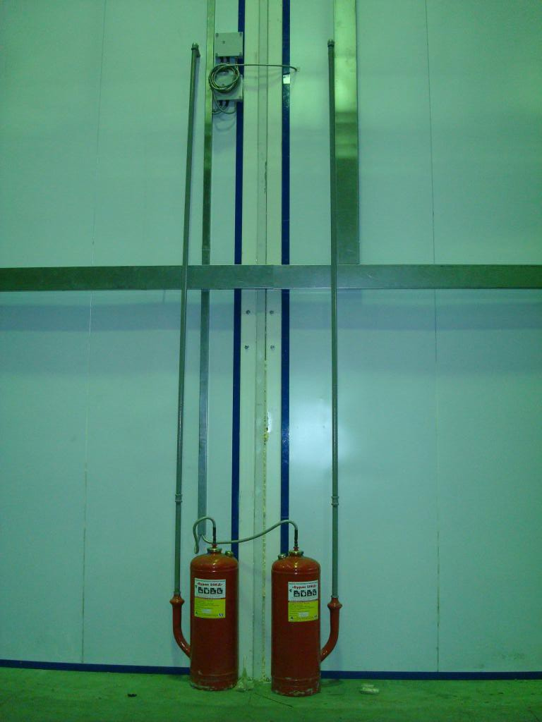 7433_pokraska_metallokonstrukcij_v_kamere